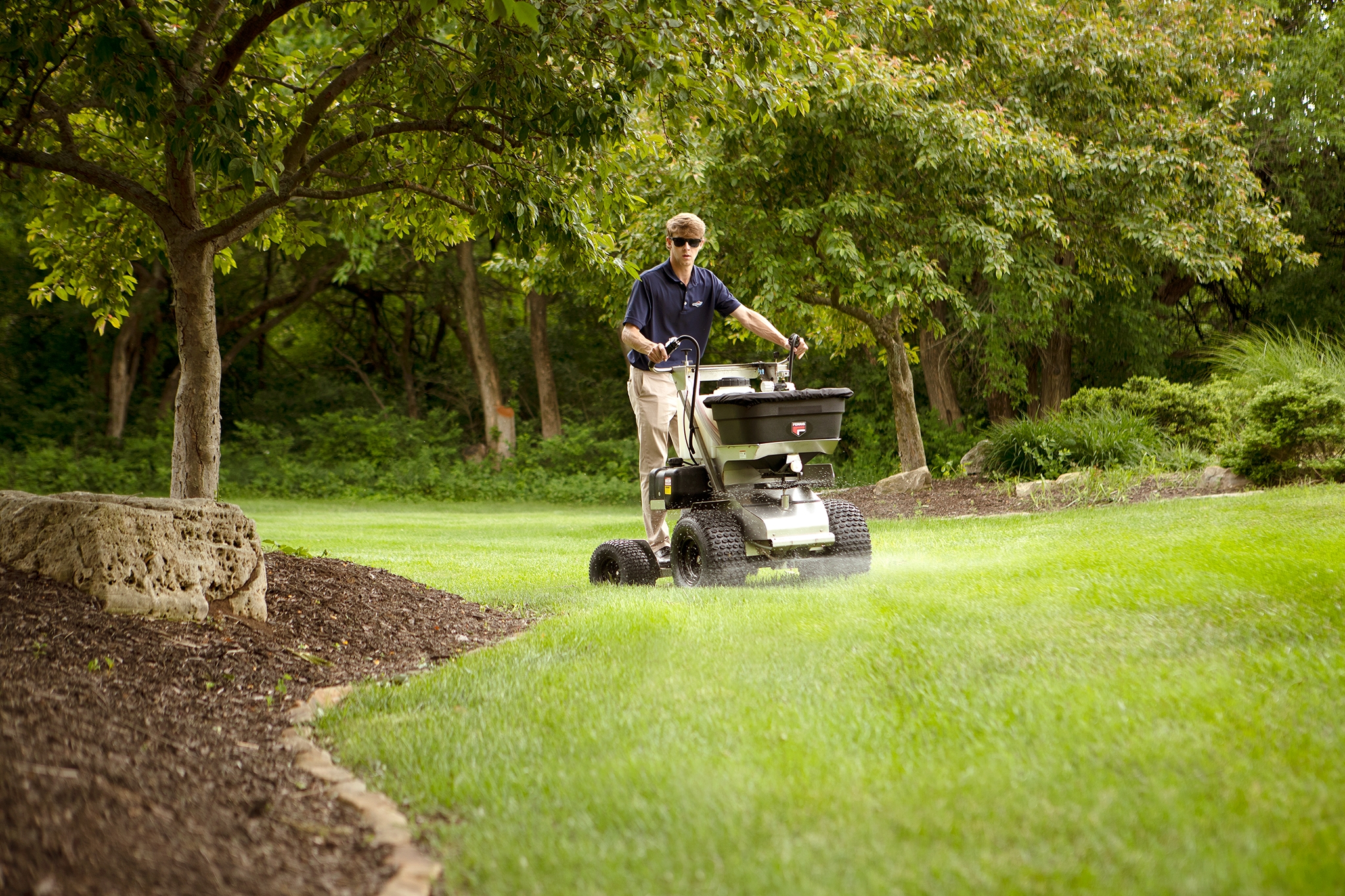 Ferris Pathfinder™ FS2100 Ride-On Spreader/Sprayer