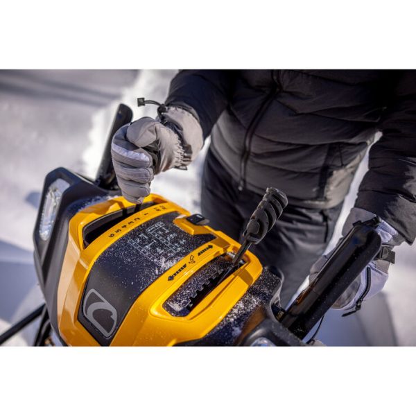 Cub Cadet 2X® 30" MAX™ Snow Blower (31AH8DVSB10)